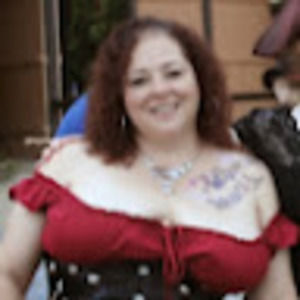 Meet your Posher, Carolyn